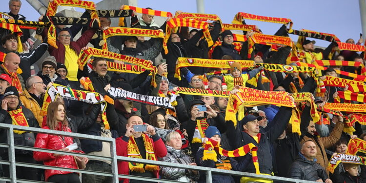 17.05.2025. Kielce. Mecz PKO BP Ekstraklasy: Korona Kielce – Raków Częstochowa / Fot. Wiktor Taszłow - Radio Kielce