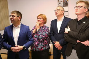 18.05.2025. Kielce. Wieczór wyborczy w kieleckim sztabie Szymona Hołowni / Fot. Wiktor Taszłow - Radio Kielce