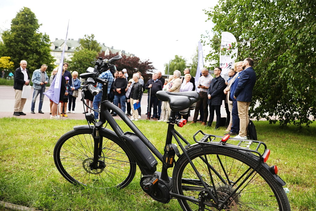 INTERWENCJA. Ścieżki rowerowe czy zatoki dla autobusów? - Radio Kielce 21.05.2025. Kielce. INTERWENCJA. Ścieżki rowerowe czy zatoki dla autobusów? / Fot. Wiktor Taszłow - Radio Kielce