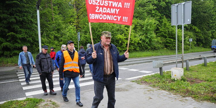 Jest wstępne porozumienie w sprawie obwodnicy Brzezin i Radkowic. Protest zawieszony