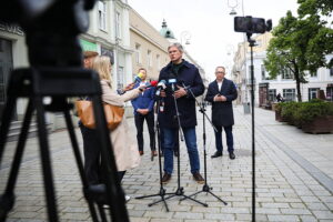 23.05.2025. Kielce. Konferencja prasowa Koalicji Obywatelskiej / Fot. Wiktor Taszłow - Radio Kielce