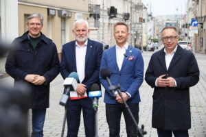 23.05.2025. Kielce. Konferencja prasowa Koalicji Obywatelskiej / Fot. Wiktor Taszłow - Radio Kielce