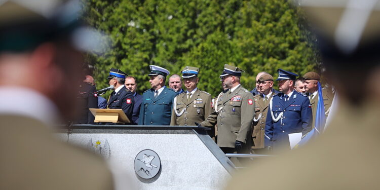27.05.2025. Kielce. Uroczystość z okazji objęcia obowiązków na stanowisku komendanta Centrum Przygotowań do Misji Zagranicznych / Fot. Wiktor Taszłow - Radio Kielce