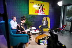„Dzień Dobry, to Ja! Rozmowy inne niż wszystkie w Radiu Kielce”. Na zdjęciu (od lewej): Magda Galas-Klusek, Tomek Dudek, Ewa Robak / Fot. Wiktor Taszłow - Radio Kielce
