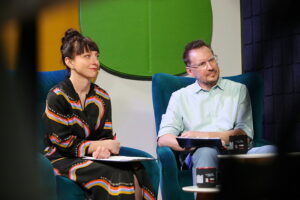„Dzień Dobry, to Ja! Rozmowy inne niż wszystkie w Radiu Kielce”. Na zdjęciu (od lewej): Magda Galas-Klusek, Tomek Dudek / Fot. Wiktor Taszłow - Radio Kielce
