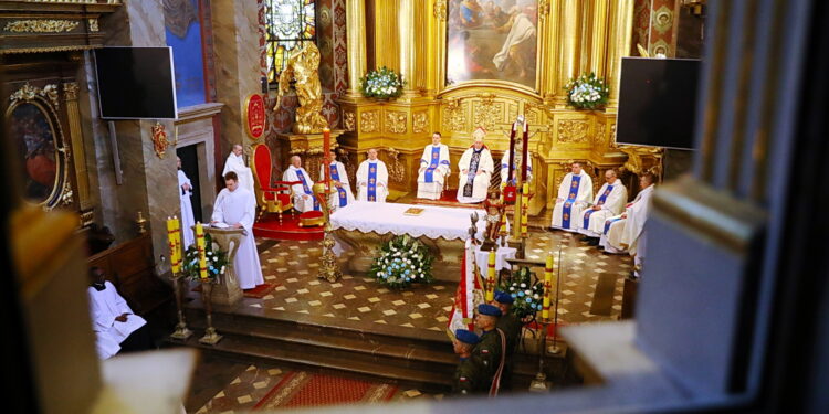 W kieleckiej katedrze modlili się za ojczyznę