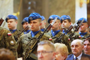 03.05.2025. Kielce. Msza święta otwierająca świętokrzyskie obchody Święta Konstytucji 3 Maja / Fot. Wiktor Taszłow - Radio Kielce