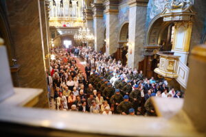 03.05.2025. Kielce. Msza święta otwierająca świętokrzyskie obchody Święta Konstytucji 3 Maja / Fot. Wiktor Taszłow - Radio Kielce