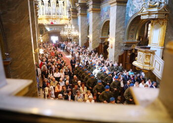 03.05.2025. Kielce. Msza święta otwierająca świętokrzyskie obchody Święta Konstytucji 3 Maja / Fot. Wiktor Taszłow - Radio Kielce