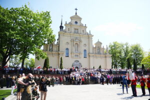 Niech żyje wolna Polska! Kielczanie uczcili 3 Maja - Radio Kielce