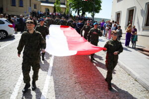 Niech żyje wolna Polska! Kielczanie uczcili 3 Maja - Radio Kielce