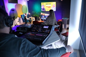 „Dzień Dobry, to Ja! Rozmowy inne niż wszystkie w Radiu Kielce”. Teresa i Mirosław Bielińscy - Radio Kielce „Dzień Dobry, to Ja! Rozmowy inne niż wszystkie w Radiu Kielce” / Fot. Wiktor Taszłow – Radio Kielce