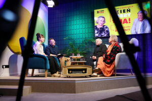 „Dzień Dobry, to Ja! Rozmowy inne niż wszystkie w Radiu Kielce”. Na zdjęciu (od lewej): Magda Galas-Klusek, Tomek Dudek, Mirosław Bieliński, Teresa Bielińska / Fot. Wiktor Taszłow – Radio Kielce