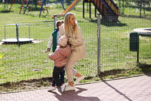 07.05.2025. Kielce. Zdjęcia z planu spotu edukacyjnego, jaki kieleckie starostwo powiatowe przygotowuje we współpracy z Komendą Miejską Policji w Kielcach / Fot. Wiktor Taszłow - Radio Kielce