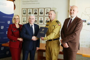 07.05.2025. Kielce. Urząd Marszałkowski Województwa Świętokrzyskiego. Podpisanie umowy na wsparcie z budżetu województwa Państwowej Straży Pożarnej / Fot. Wiktor Taszłow – Radio Kielce