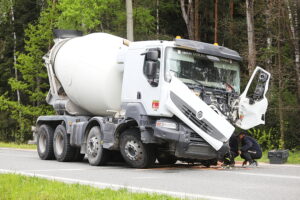 08.05.2025. Niestachów. Wypadek / Fot. Wiktor Taszłow - Radio Kielce