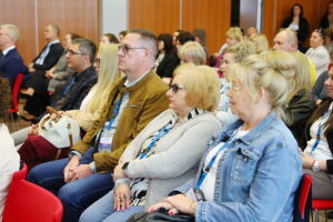 09.05.2025. Kielce. Targi Kielce. Konferencja na temat tego, jak budować nową ścieżkę kariery po 45. roku życia / Fot. Wiktor Taszłow - Radio Kielce