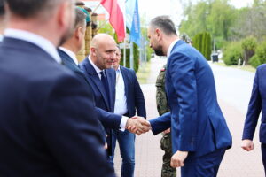 12.05.2025. Skarżysko-Kamienna. Podpisanie listu intencyjnego w sprawie zakupu przez Belgię zestawów rakietowych Piorun / Fot. Wiktor Taszłow - Radio Kielce