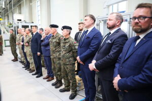 12.05.2025. Skarżysko-Kamienna. Podpisanie listu intencyjnego w sprawie zakupu przez Belgię zestawów rakietowych Piorun / Fot. Wiktor Taszłow - Radio Kielce