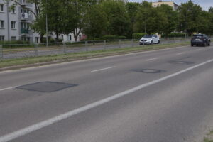 13.05.2025. Kielce. Ulica Warszawska, odcinek od ul. Turystycznej do rejonu skrzyżowania z ul. Jesionową / Fot. Adrian Dróżdż - Radio Kielce