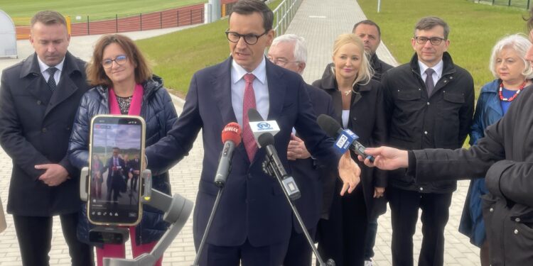09.05.2025. Starachowice. Wizyta Mateusza Morawieckiego / Fot. Anna Głąb - Radio Kielce