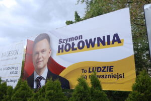 15.05.2025. Kielce. Plakat wyborczy - Szymon Hołownia / Fot. Adrian Dróżdż – Radio Kielce