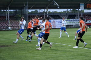 10.05.2025. Ostrowiec Św. Betlic III liga. KSZO - Pogoń-Sokół Lubaczów / Fot. Kamil Król - Radio Kielce