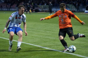 10.05.2025. Ostrowiec Św. Betlic III liga. KSZO - Pogoń-Sokół Lubaczów / Fot. Kamil Król - Radio Kielce