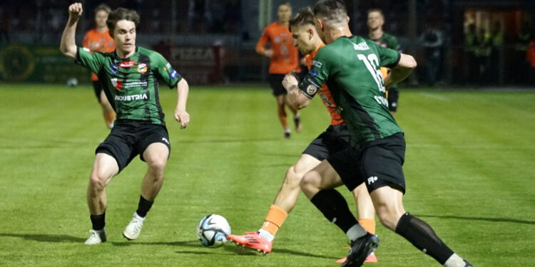 21.05.2025. Ostrowiec Św. Betclic III liga. Star Starachowice - KSZO 1929 / fot. Kamil Król - Radio Kielce