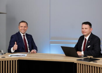 Nawrocki podpisał przygotowaną Mentzena deklarację