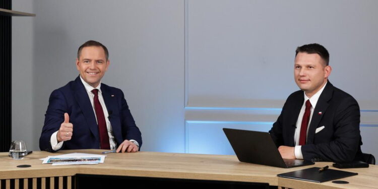 Nawrocki podpisał przygotowaną Mentzena deklarację