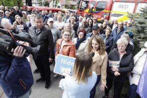 07.05.2025. Brzegi. Mieszkańcy przeciwni budowie fermy drobiu / Fot. Jarosław Kubalski - Radio Kielce