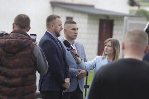 07.05.2025. Brzegi. Mieszkańcy przeciwni budowie fermy drobiu / Fot. Jarosław Kubalski - Radio Kielce