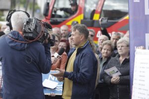 07.05.2025. Brzegi. Mieszkańcy przeciwni budowie fermy drobiu / Fot. Jarosław Kubalski - Radio Kielce