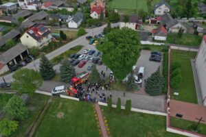 07.05.2025. Brzegi. Mieszkańcy przeciwni budowie fermy drobiu / Fot. Jarosław Kubalski - Radio Kielce