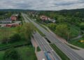06.05.2025. Kielce. Ulica Krakowska. Miejsce, w którym mają powstać nowe wiaty przystankowe / Fot. Jarosław Kubalski - Radio Kielce