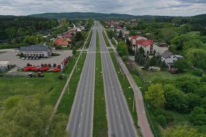 06.05.2025. Kielce. Ulica Krakowska. Miejsce, w którym mają powstać nowe wiaty przystankowe / Fot. Jarosław Kubalski - Radio Kielce