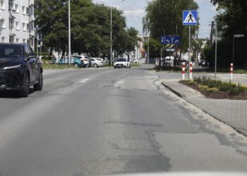 Nocny remont kieleckiej ulicy
