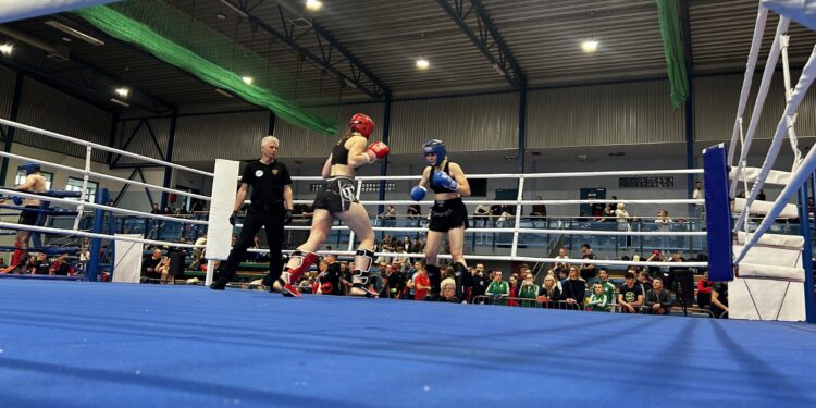 Młodzież pokazała "pazura" w Starachowicach. Kickboxingowa elita zjechała na krajowy czempionat
