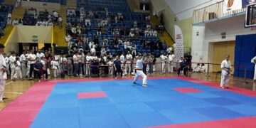 Młodzi karatecy z całej Polski walczyli w Kielcach o medale