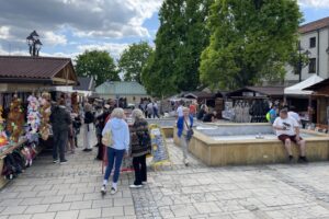 01.05.2025. Sandomierz. Turyści w mieście / Fot. Grażyna Szlęzak - Radio Kielce