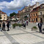 01.05.2025. Sandomierz. Turyści w mieście / Fot. Grażyna Szlęzak - Radio Kielce