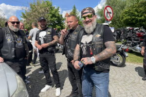 Ryk silników ściągnął tłumy widzów - Radio Kielce