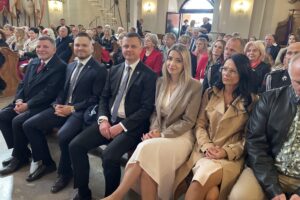 11.05.2025. Samborzec. XXXV Wojewódzkie Święto Kwitnącej Jabłoni / Fot. Grażyna Szlęzak - Radio Kielce