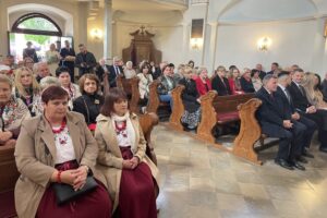 11.05.2025. Samborzec. XXXV Wojewódzkie Święto Kwitnącej Jabłoni / Fot. Grażyna Szlęzak - Radio Kielce