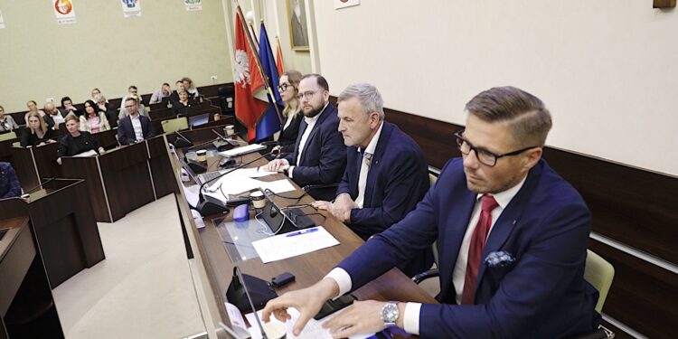 Kieleccy radni zabrali głos w sprawie teatru