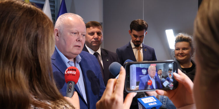 7.05.2025. Kielce. Świętokrzyski Urząd Wojewódzki. Konferencja prasowa / Fot. Adrian Dróżdż - Radio Kielce