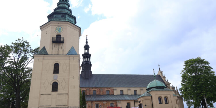 19.05.2025. Kielce. Bazylika Katedralna. Katedra / Fot. Adrian Dróżdż - Radio Kielce