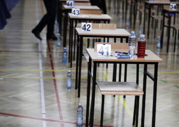 W poniedziałek rozpoczyna się dodatkowa sesja maturalna