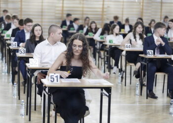 Uczniowie raczej zadowoleni z maturalnych tematów